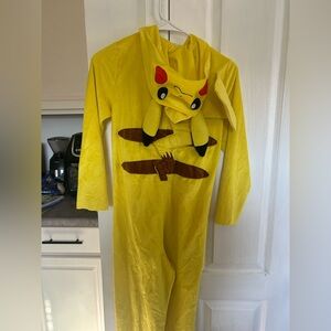 🎃 Pikachu Costume